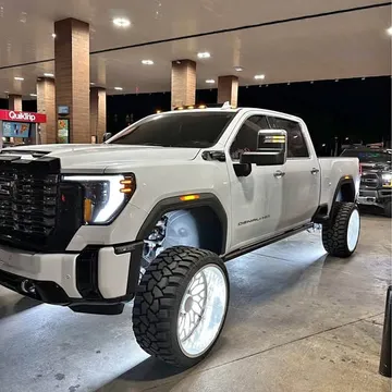 Lotus 26x14 JTX Wheels on 35 Fury Tires
