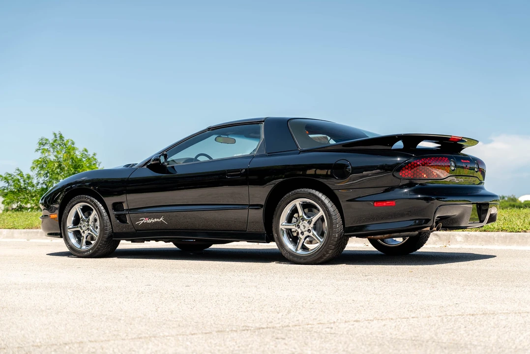 2002 Pontiac Firebird Trans Am 4th Gen - Image 13 of 31