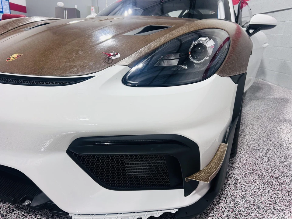 2025 Porsche 718 Cayman GT4 RS Clubsport - Image 15 of 31
