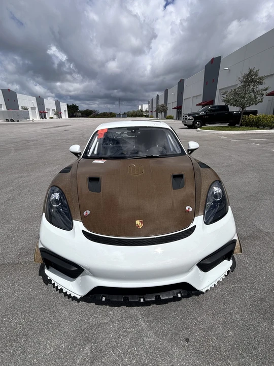 2025 Porsche 718 Cayman GT4 RS Clubsport - Image 3 of 31