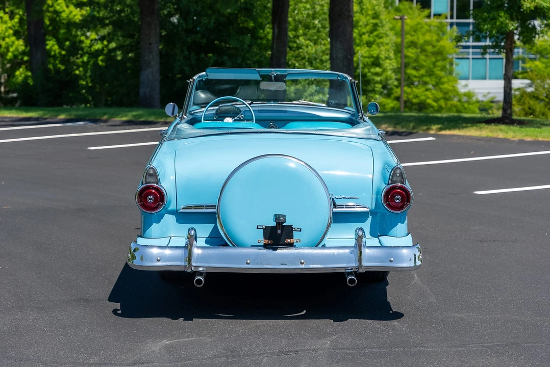 1955 Ford Fairlane 1st Gen - Image 8 of 31