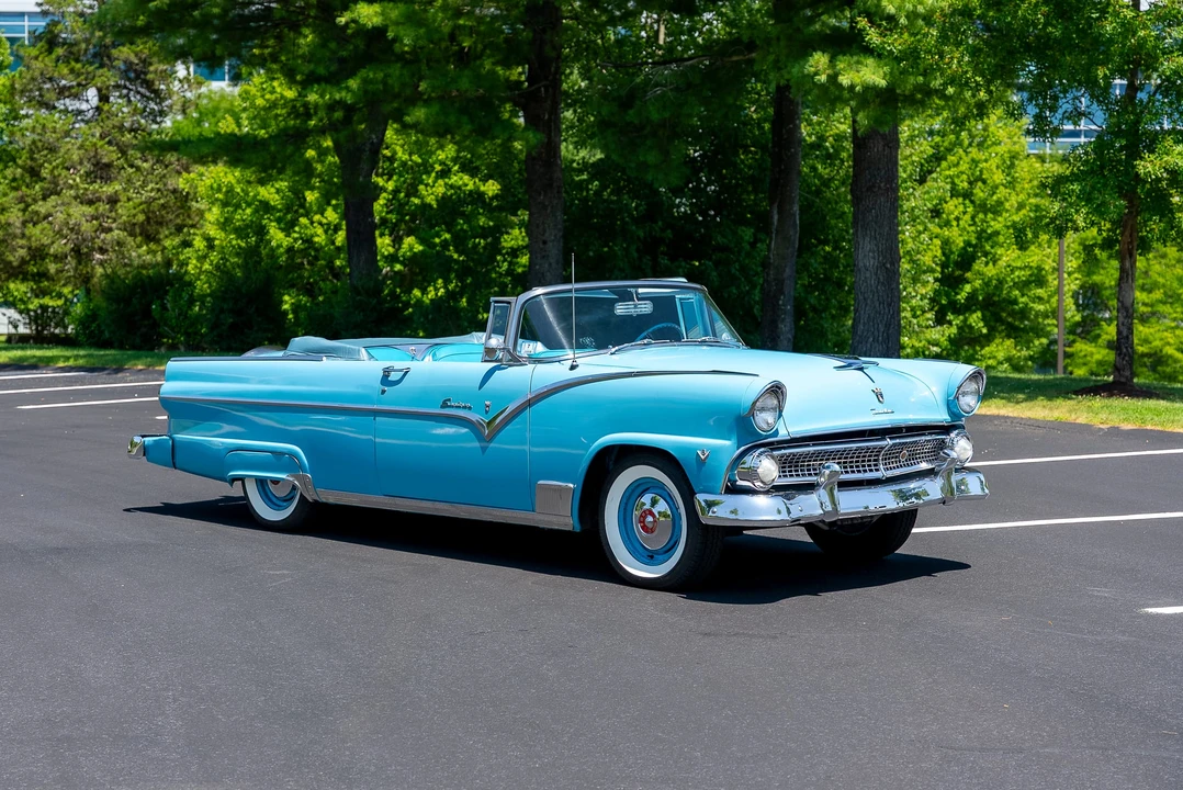 1955 Ford Fairlane 1st Gen - Image 13 of 31