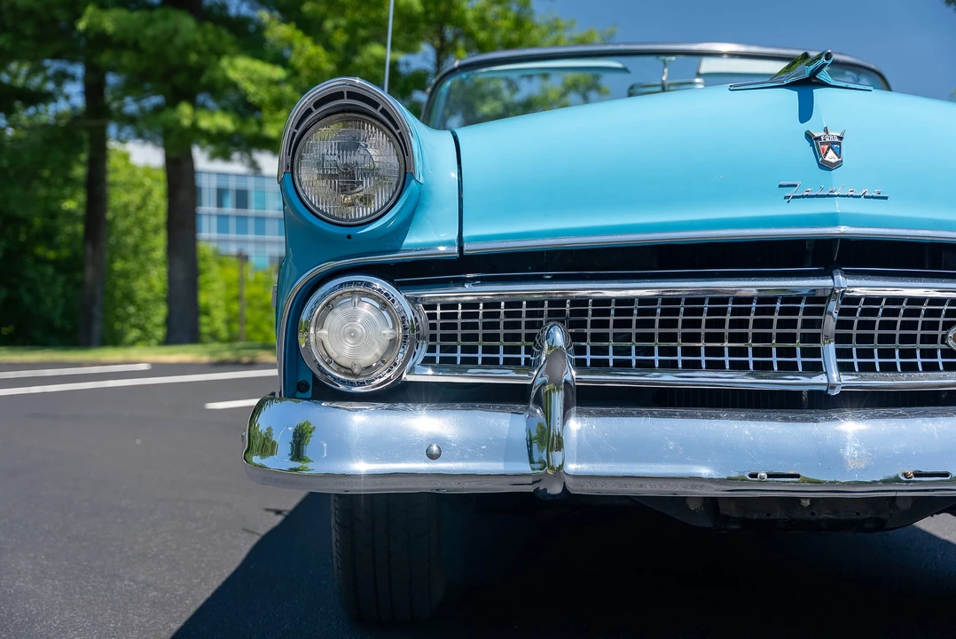 1955 Ford Fairlane 1st Gen - Image 28 of 31