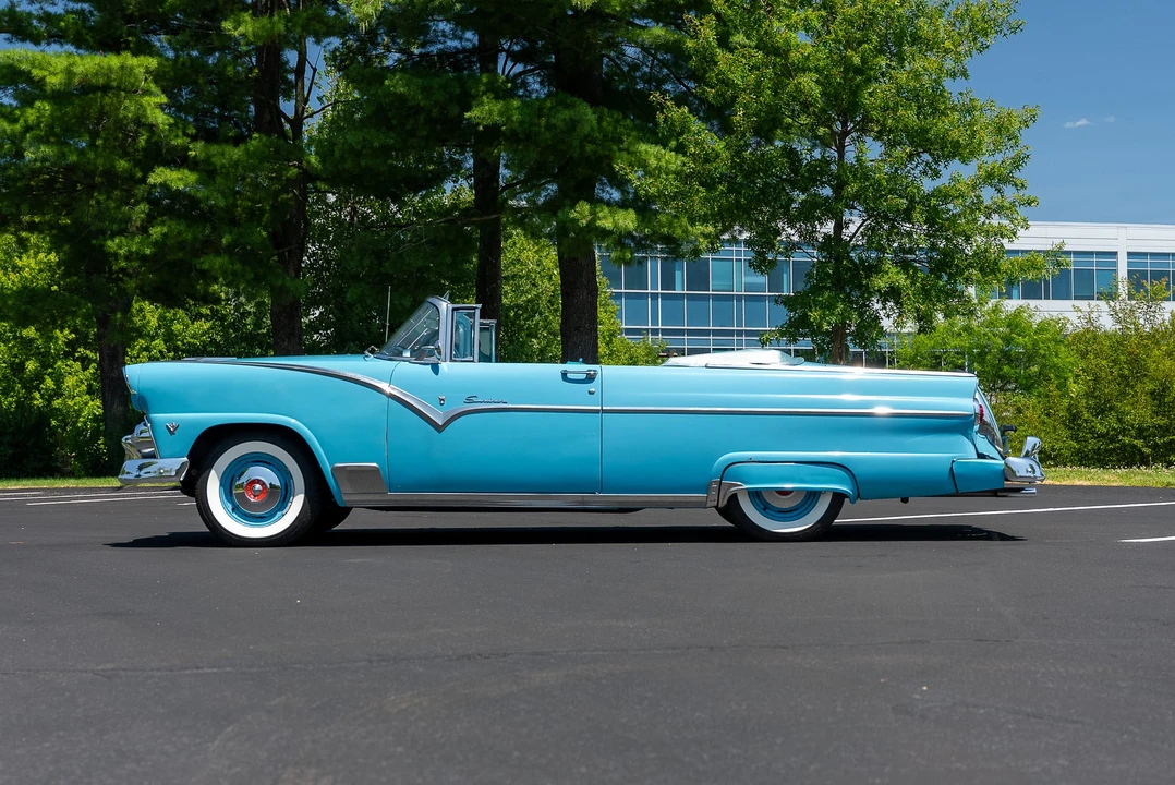 1955 Ford Fairlane 1st Gen - Image 3 of 31