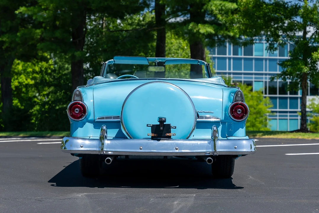 1955 Ford Fairlane 1st Gen - Image 7 of 31
