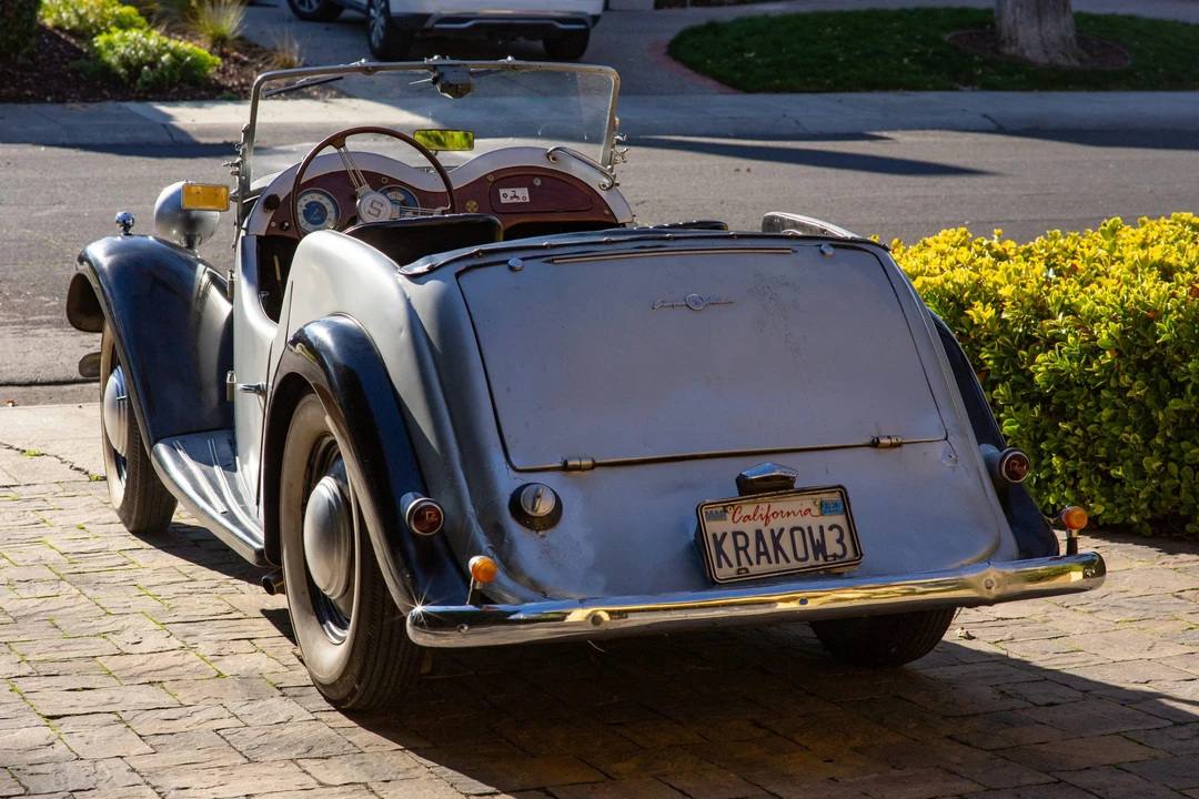 1953 Singer - Image 4 of 31
