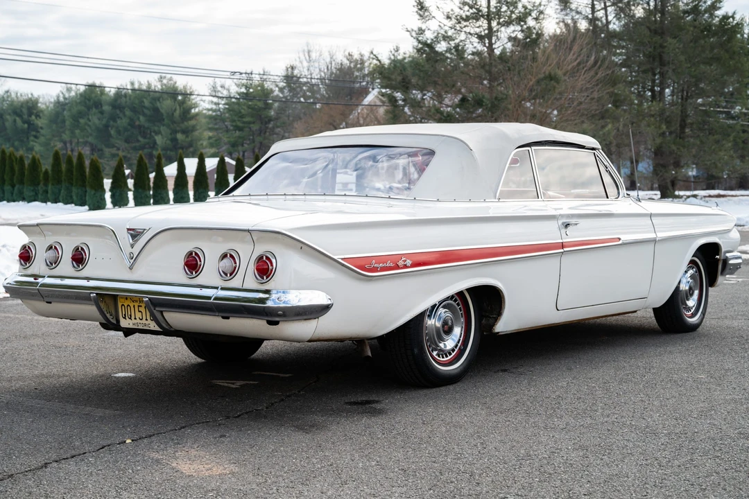 1961 Chevrolet Impala 2nd Gen - Image 10 of 31