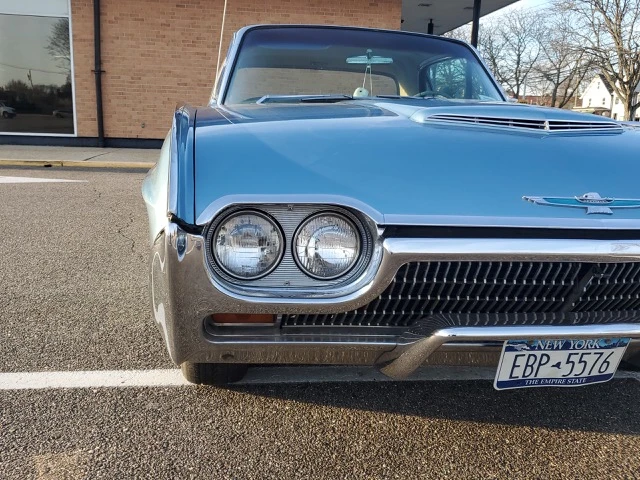 1963 Ford Thunderbird 3rd Gen - Image 17 of 31