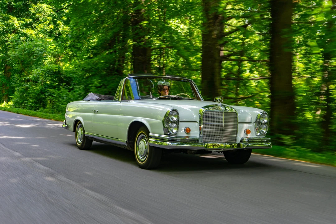 1963 Mercedes-Benz W111 Cabriolet - Image 25 of 31