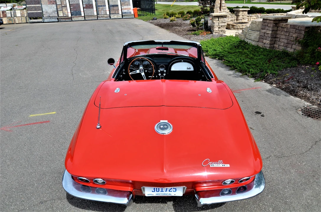1965 Chevrolet Corvette C2 - Image 11 of 31