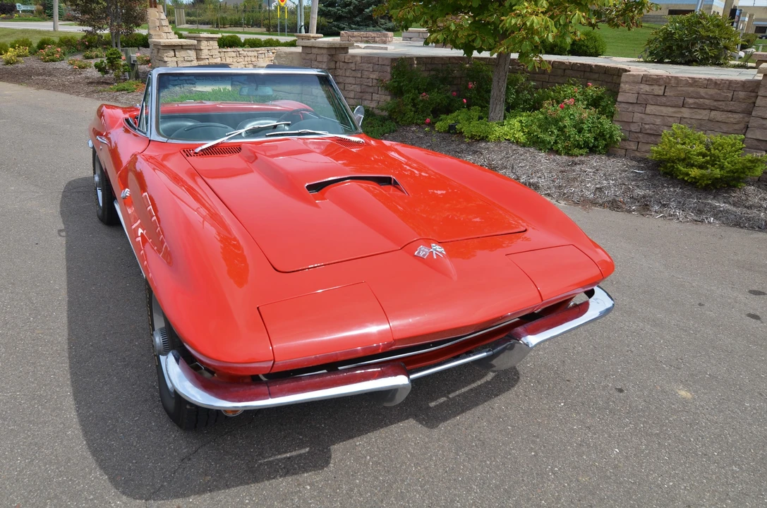 1965 Chevrolet Corvette C2 - Image 3 of 31