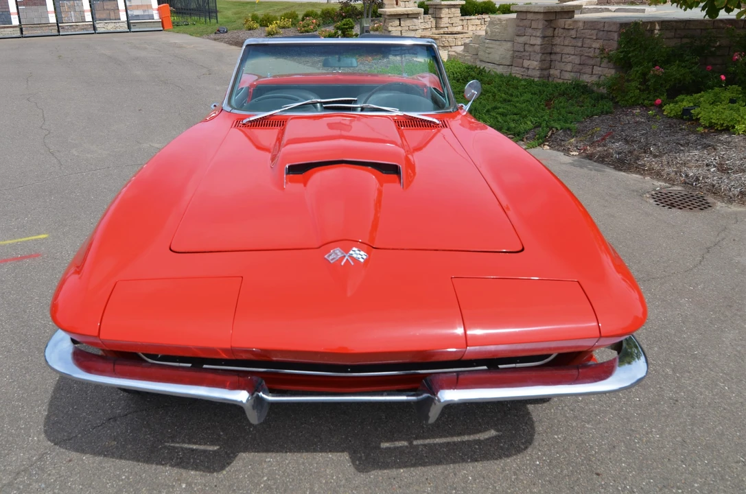 1965 Chevrolet Corvette C2 - Image 4 of 31