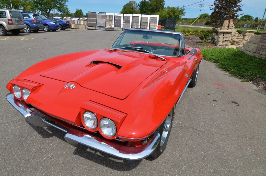 1965 Chevrolet Corvette C2 - Image 17 of 31