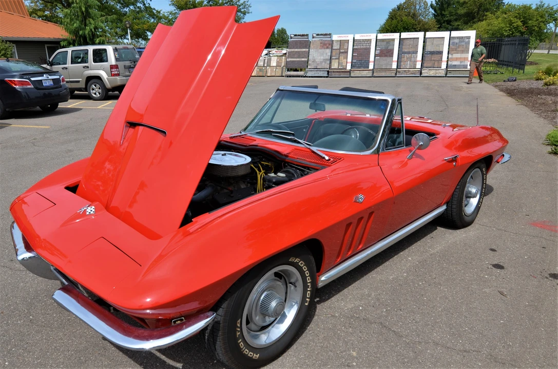 1965 Chevrolet Corvette C2 - Image 21 of 31