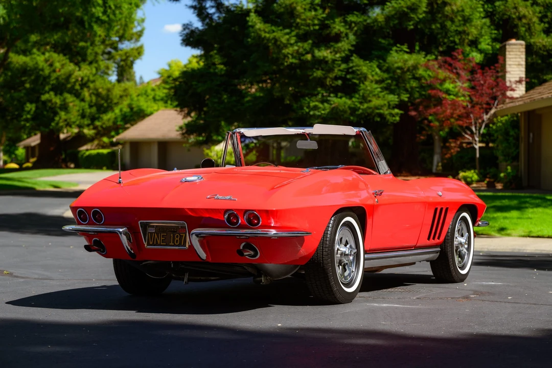 1965 Chevrolet Corvette C2 - Image 18 of 31