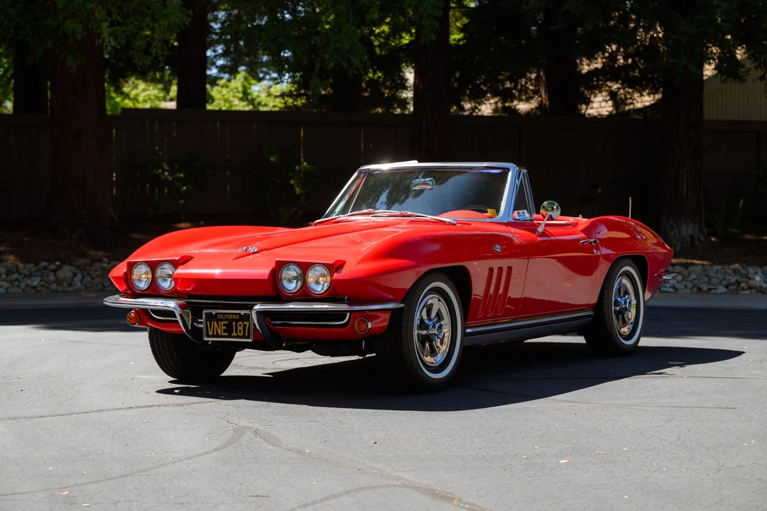 1965 Chevrolet Corvette C2 - Image 8 of 31