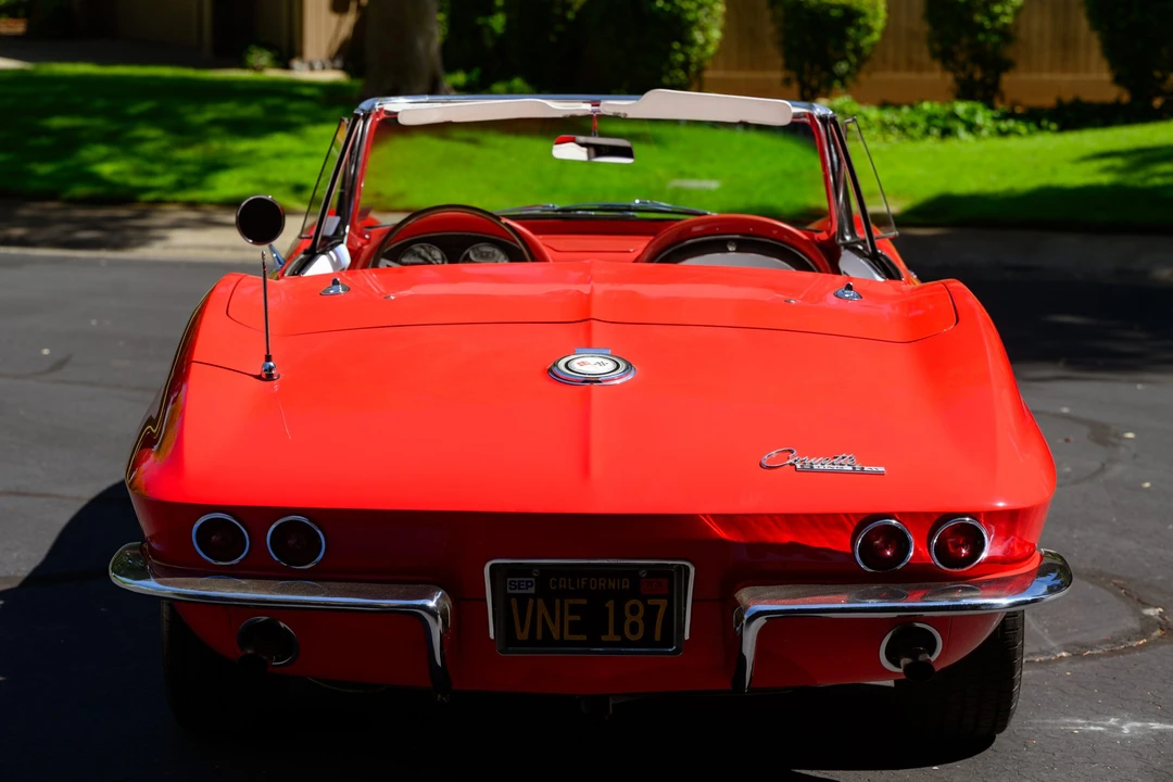 1965 Chevrolet Corvette C2 - Image 22 of 31