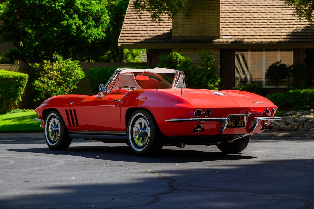 1965 Chevrolet Corvette C2 - Image 26 of 31