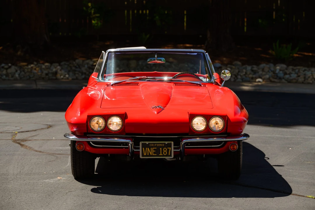 1965 Chevrolet Corvette C2 - Image 10 of 31