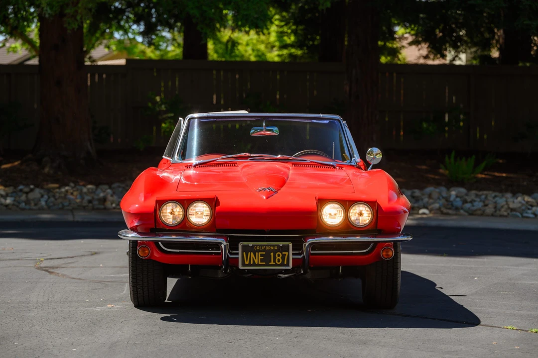 1965 Chevrolet Corvette C2 - Image 11 of 31
