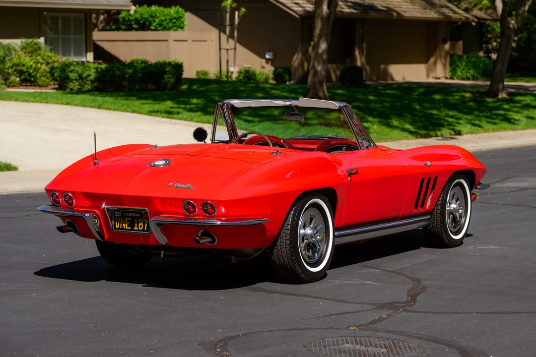 1965 Chevrolet Corvette C2 - Image 17 of 31