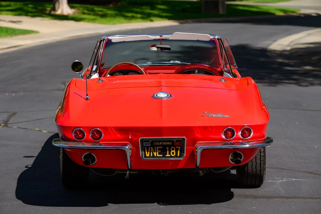 1965 Chevrolet Corvette C2 - Image 24 of 31