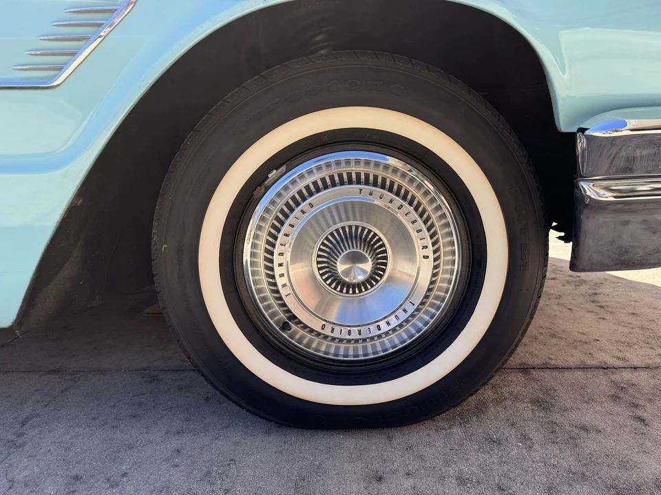 1965 Ford Thunderbird 4th Gen - Image 29 of 31