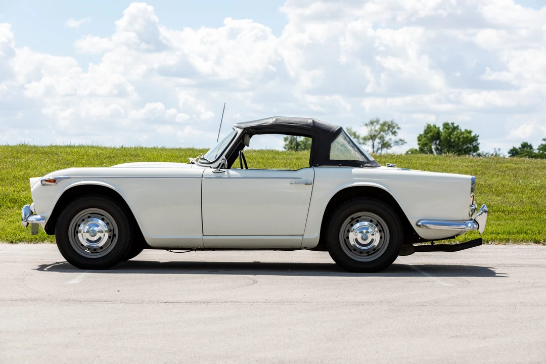 1965 Triumph TR4A - Image 21 of 31