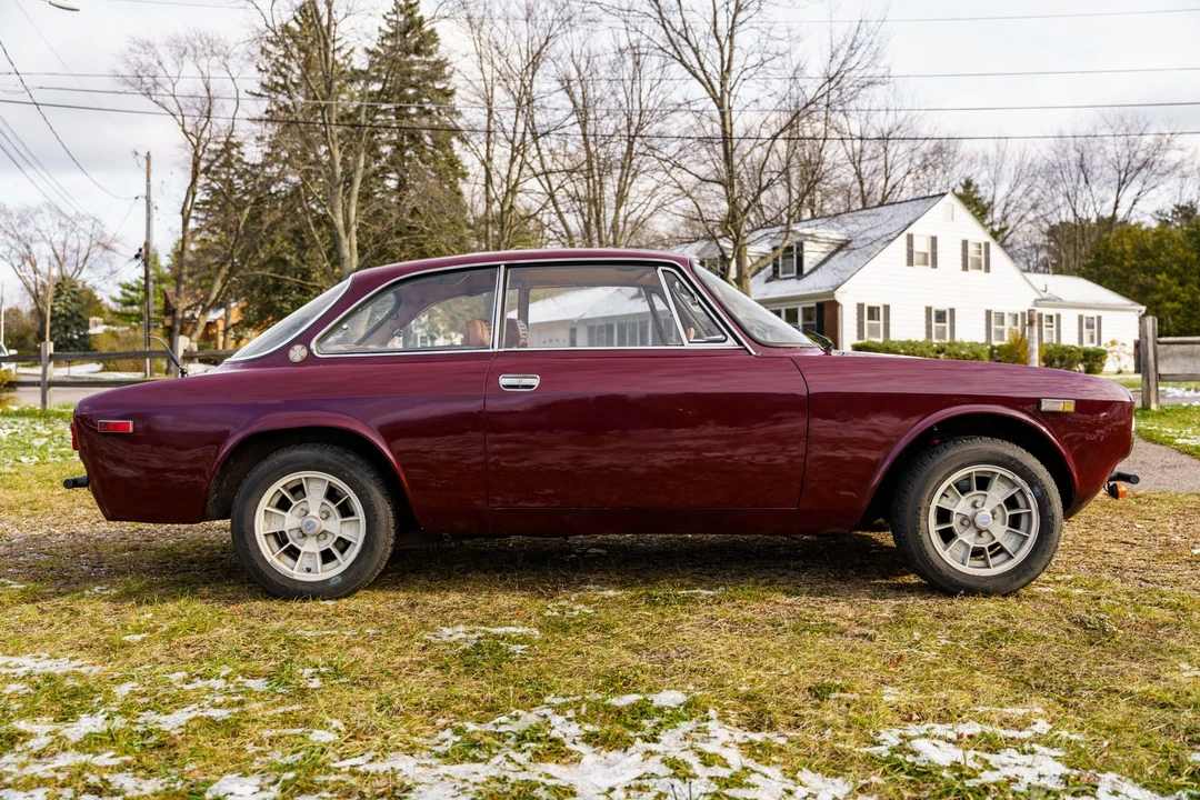 1973 Alfa Romeo 2000 GT Veloce - Image 4 of 31
