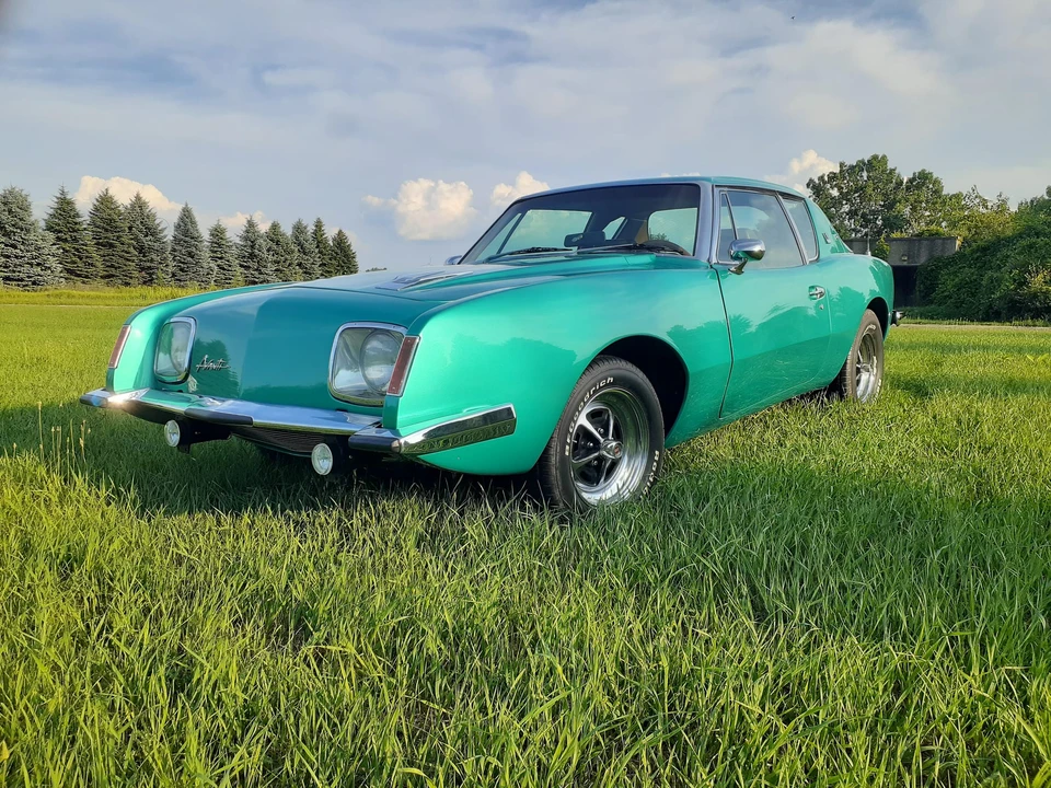 1980 Studebaker Avanti - Image 2 of 31