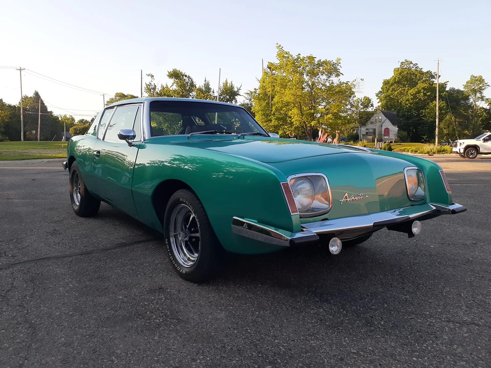 1980 Studebaker Avanti - Image 11 of 31