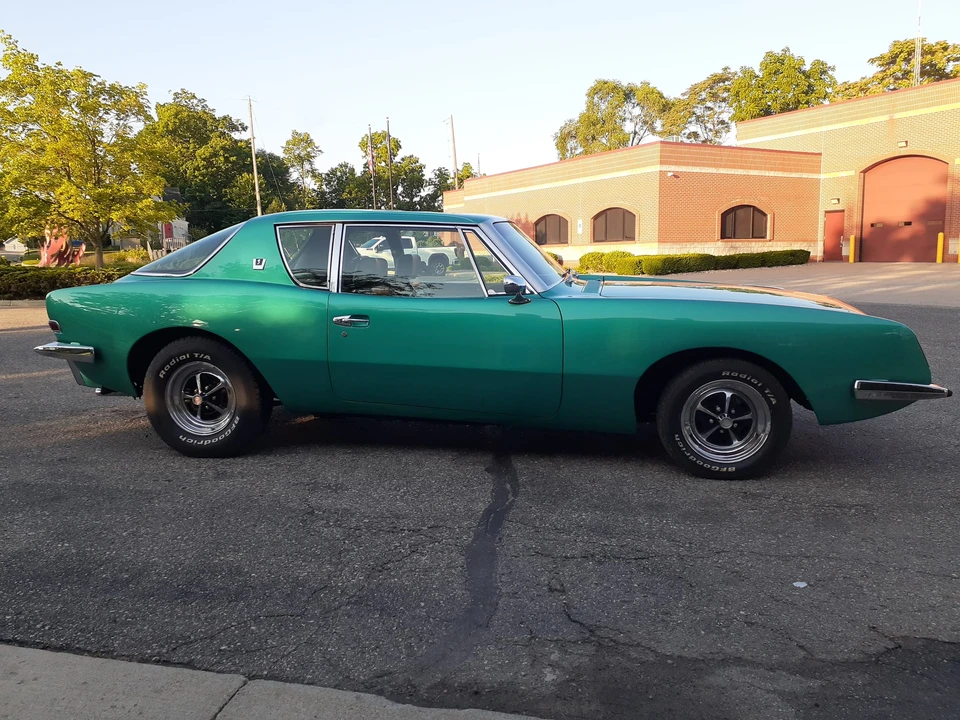 1980 Studebaker Avanti - Image 13 of 31