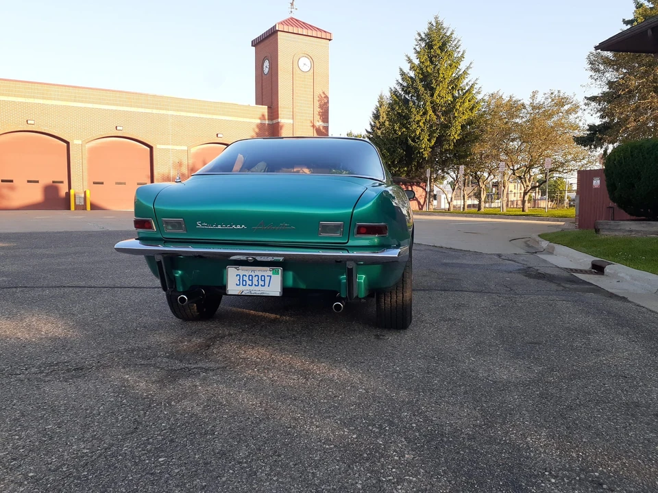 1980 Studebaker Avanti - Image 16 of 31