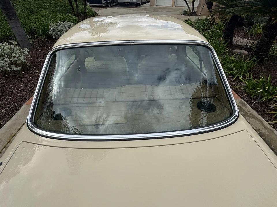 1981 Mercedes-Benz W123 Sedan - Image 16 of 31