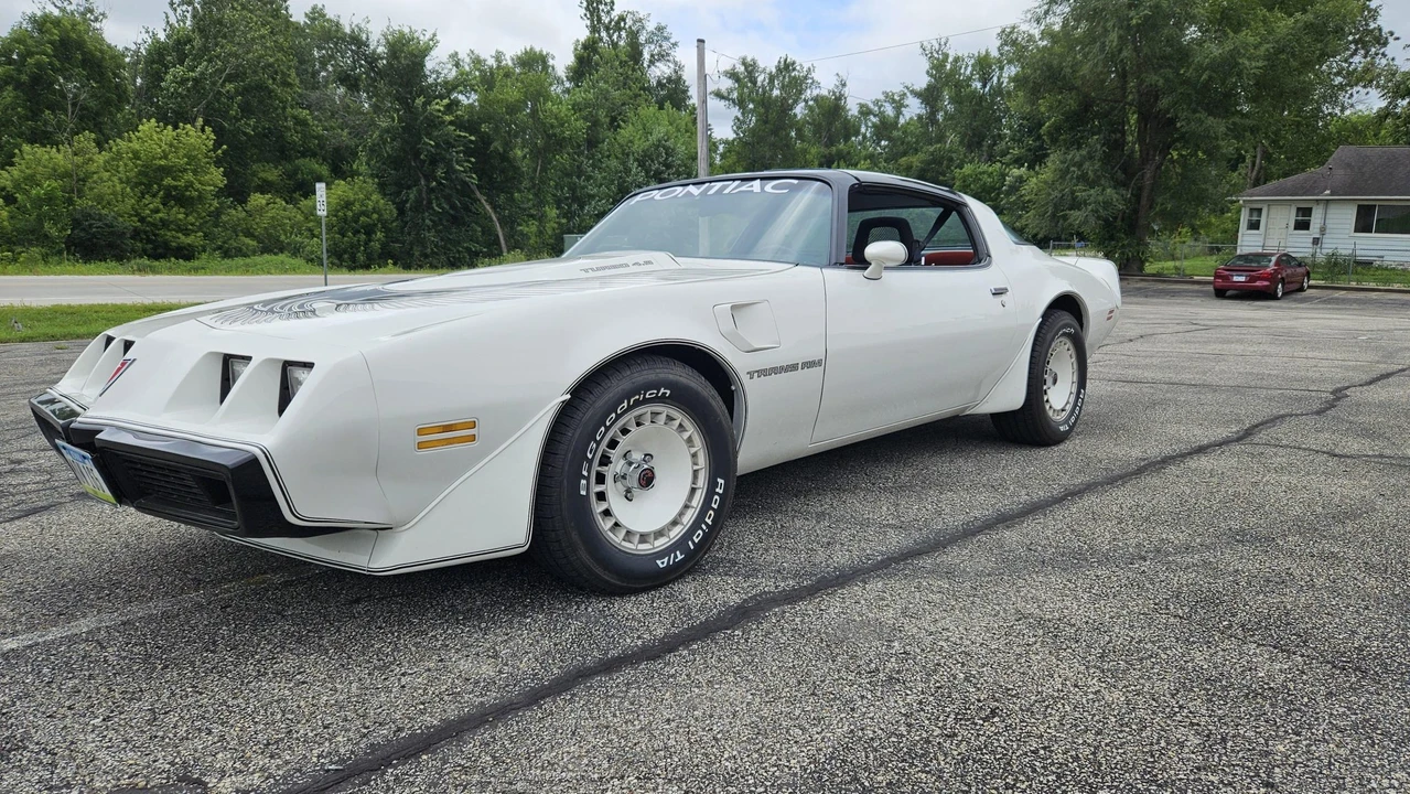 1981 Pontiac Firebird Trans Am 2nd Gen - Image 3 of 31
