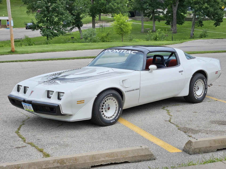 1981 Pontiac Firebird Trans Am 2nd Gen - Image 9 of 31
