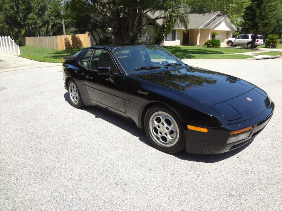 1987 Porsche 944 Turbo - Image 14 of 31
