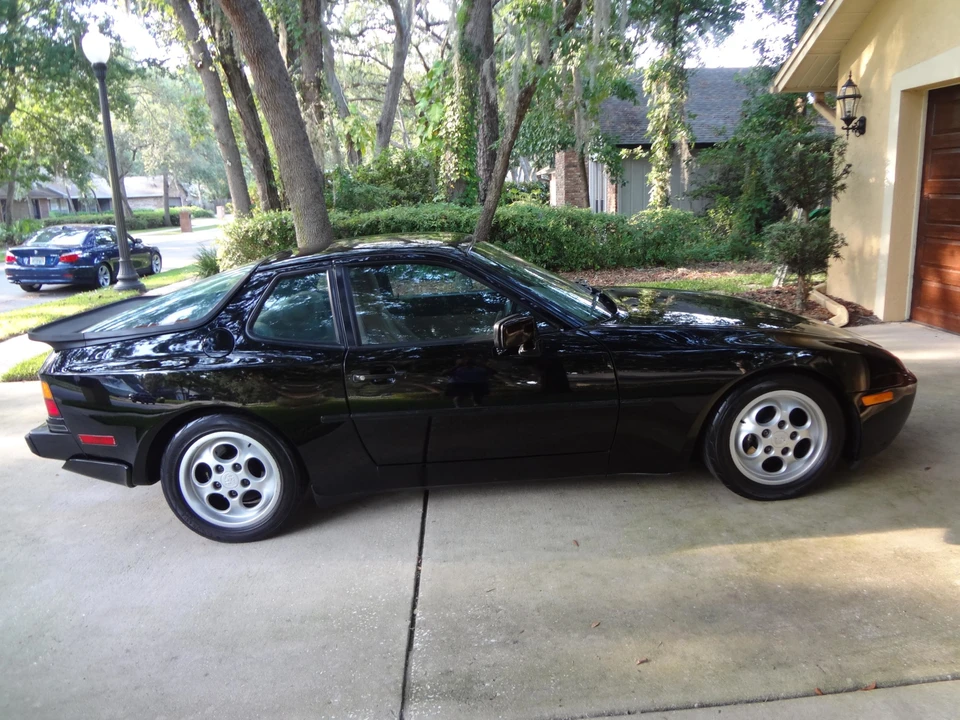 1987 Porsche 944 Turbo - Image 3 of 31
