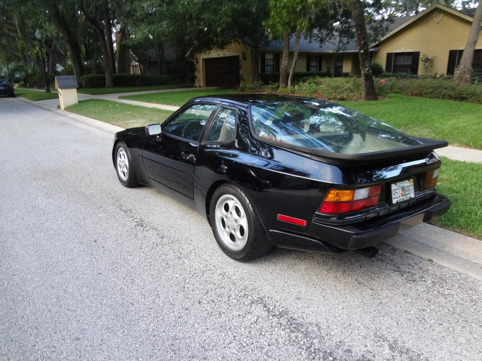1987 Porsche 944 Turbo - Image 8 of 31
