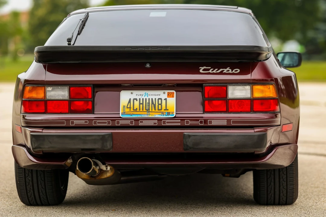 1988 Porsche 944 Turbo - Image 26 of 31