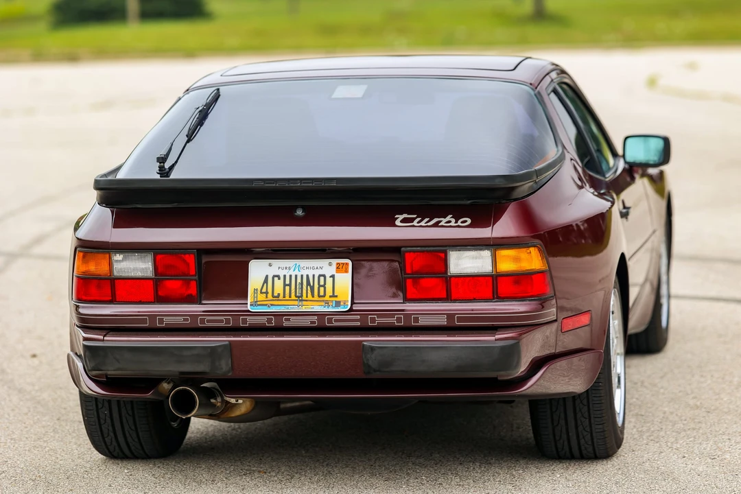 1988 Porsche 944 Turbo - Image 27 of 31