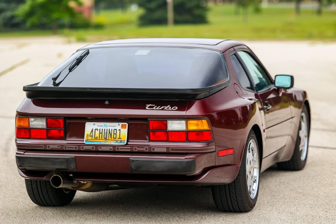 1988 Porsche 944 Turbo - Image 30 of 31