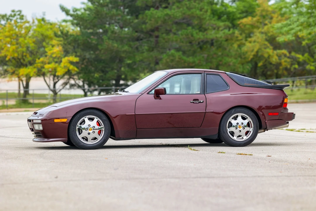 1988 Porsche 944 Turbo - Image 10 of 31