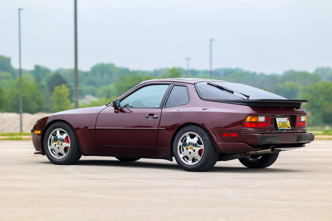 1988 Porsche 944 Turbo - Image 15 of 31