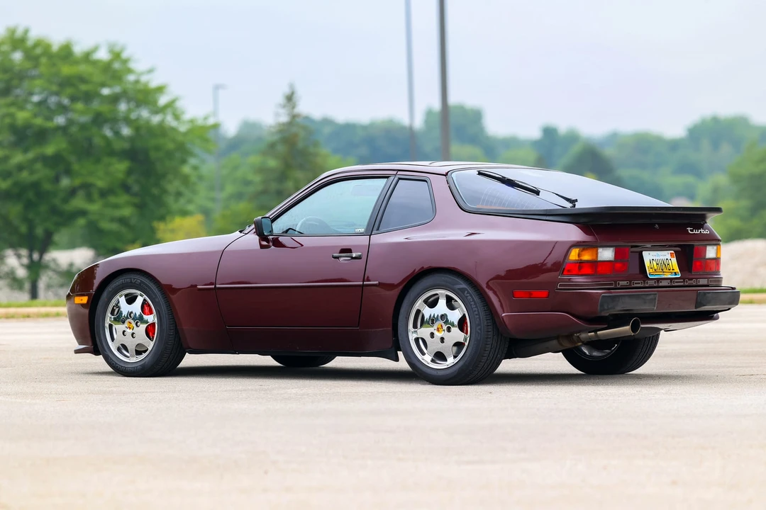 1988 Porsche 944 Turbo - Image 17 of 31