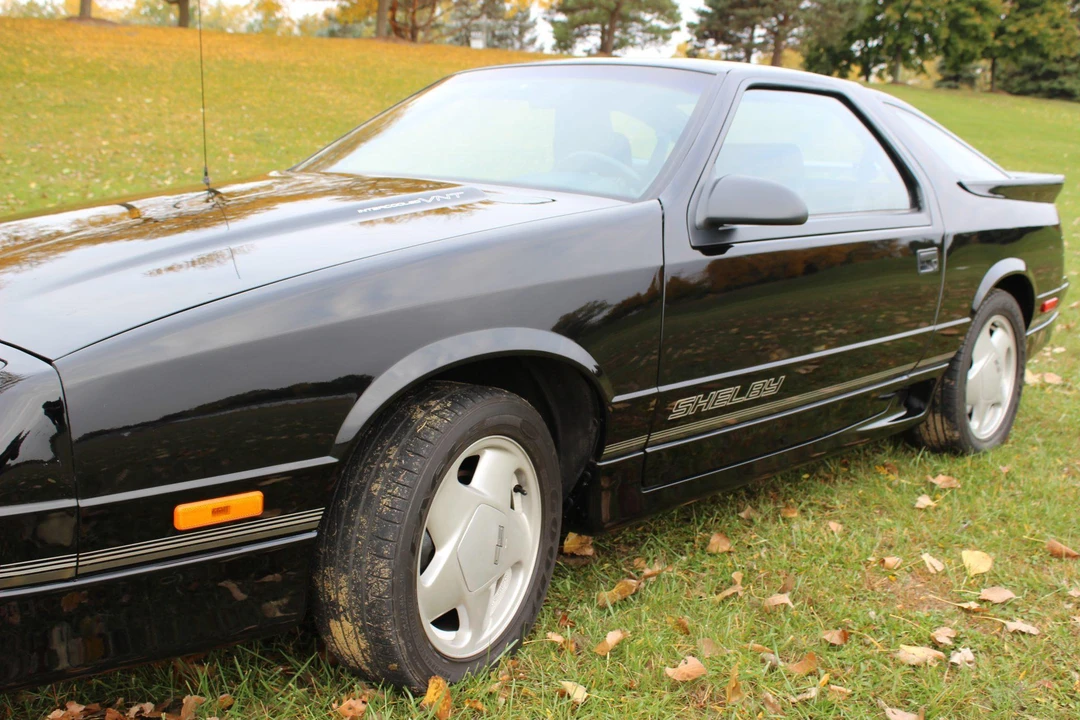 1990 Dodge Daytona - Image 19 of 31