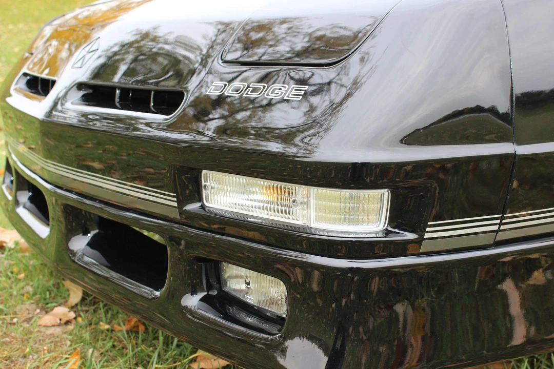 1990 Dodge Daytona - Image 26 of 31