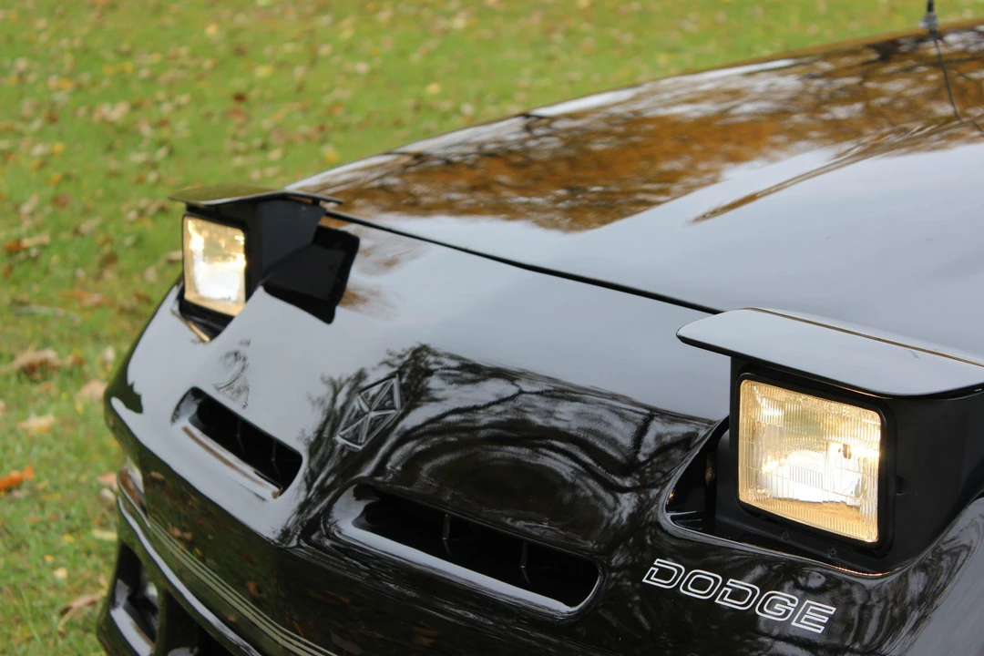 1990 Dodge Daytona - Image 25 of 31