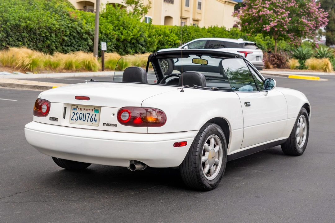 1990 Mazda NA MX-5 Miata - Image 6 of 31