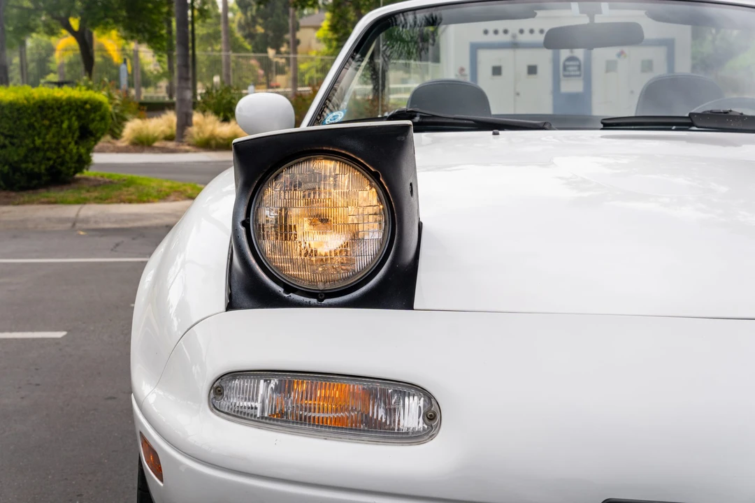 1990 Mazda NA MX-5 Miata - Image 21 of 31
